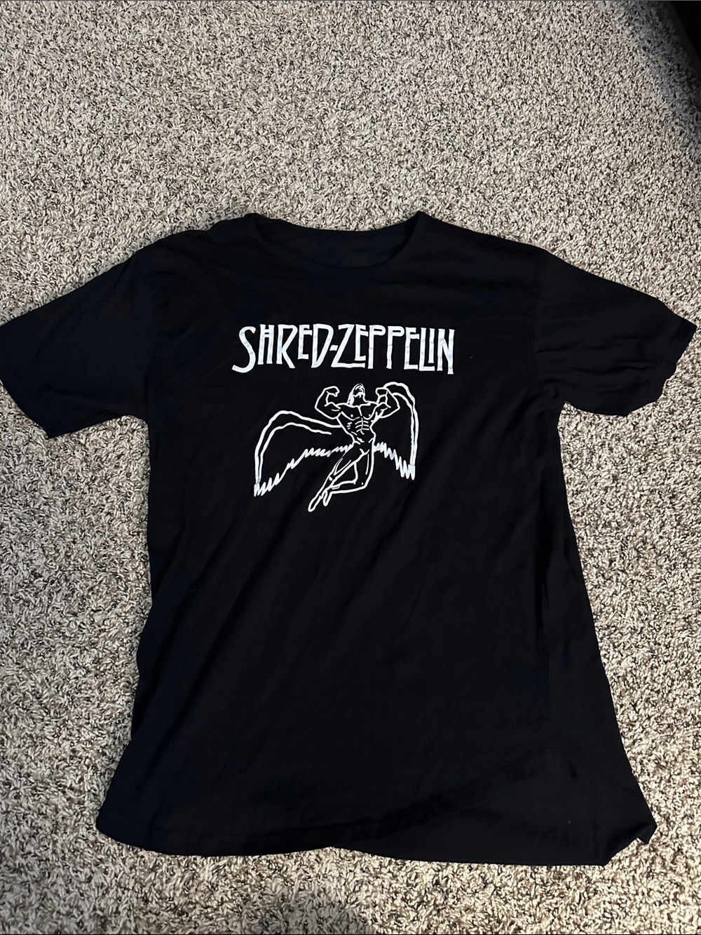 Black Graphic Tee - Band Logo Short Sleeve Shirt